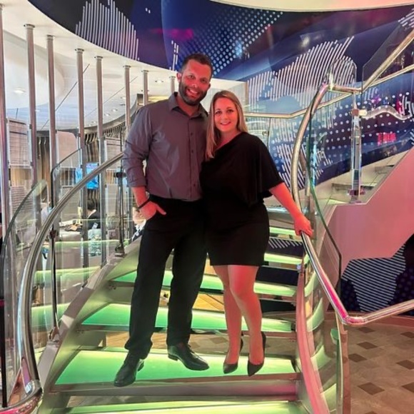 Meet your Posher, Allison - Picture 1 of 1